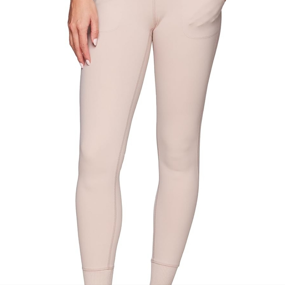 NWOT Avalanche outdoor tan/beige joggers